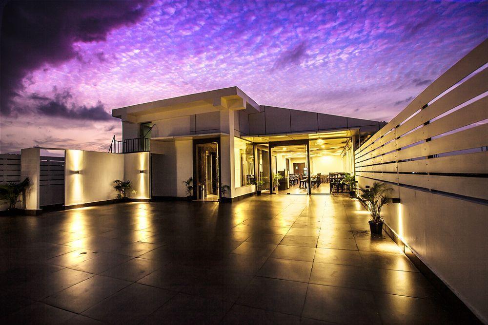 J Hotel Port Blair Exterior photo